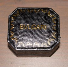 BVLGARI Schatulle Schmuck Ring Box Geschenkbox schwarz Goldschrift 6x5x4cm 8-Eck