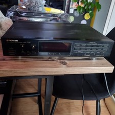 Pioneer F-757 Stereo Tuner –