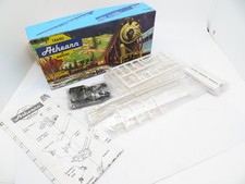 357H0 - Athearn 5564 H0 -