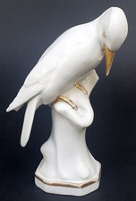 Specht auf baumstumpf figur - baumstumpf,,