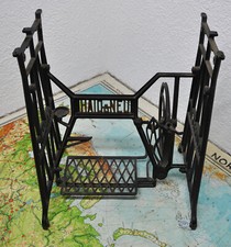 HAID&NEU Nähmaschinengestell Nähmaschinenfuß Dekogestell Gußeisen