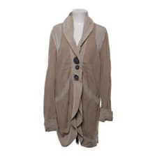 Elisa Cavaletti, Mantel