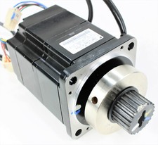 Yaskawa SGMPH-02A1A-YR32 Servomotor 200V  2,0A  200W