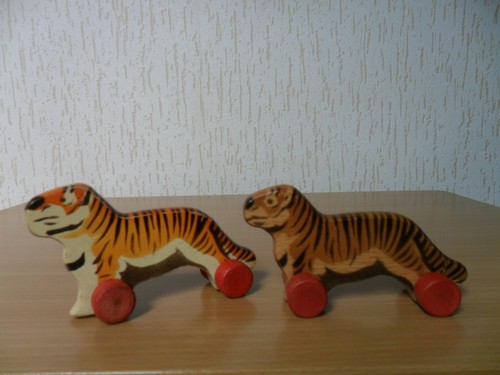 Holzspielzeug tiger auf - holzspielzeug:,
