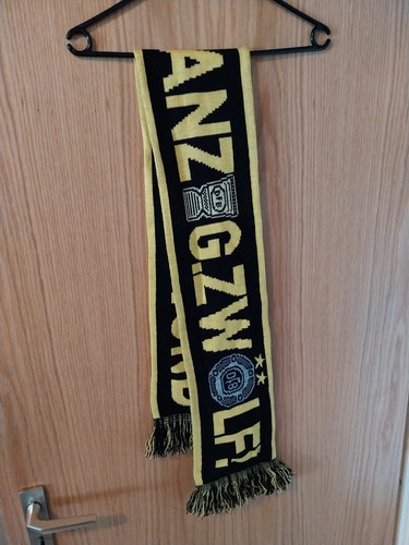 Borussia dortmund schal aus - -,