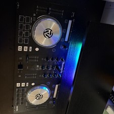 Numark Mixtrack Pro 3 All In