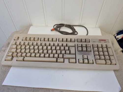 Vintage compaq computer - compaq,