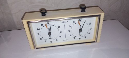 Alte mechanische schachuhr - alte,