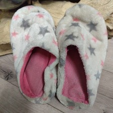 Hausschuhe 37 getragen für