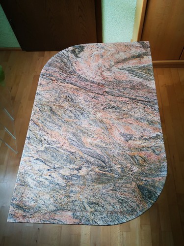 Wohnzimmertisch