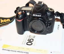 Nikon D90 12.3 MP