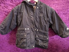 Pränatale blaue Kapuzenjacke