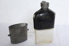 DEKORATIVE ALTE FLASCHE MIT