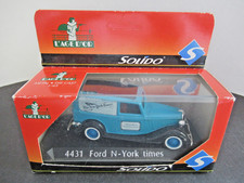 1:43 Modellautos Solido Ford Lieferwagen NY Times Art 4431