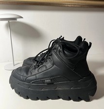 Buffalo Plateau Boots Schwarz