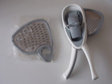 Einhand Käsereibe, Reibe, Käse Parmesan Reibe mit 2 Einsätze fein und grob