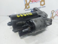 02T911024 117839 bracket