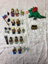 LEGO Minifiguren Ritter (23) (Drachenritter) mit Zubehör und grünem Drachen