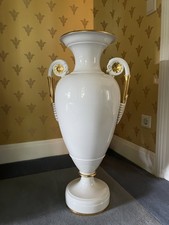 KPM Berlin, Bodenvase, glasiertes Porzellan, Weiss /Gold