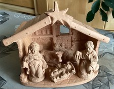 Krippe mit 5 Figuren