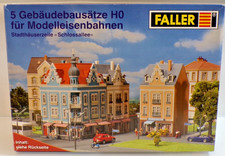 Faller H0 Stadthäuserzeile