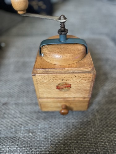 Alte kaffeemühle - alte,