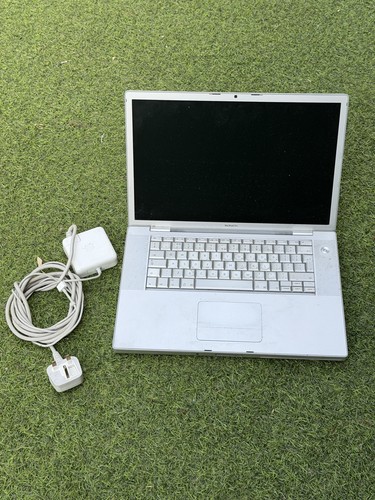 Retro vintage apple macbook - apple,