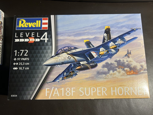 Revell hornet 1 - revell, 1:72