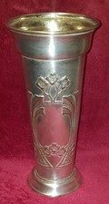 Jugendstil Vase versilbert, florales Muster, Höhe 25 cm