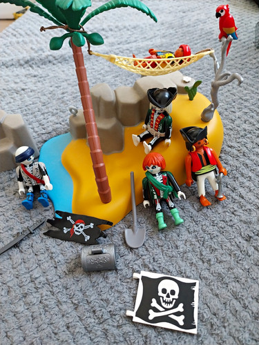 Playmobil piraten schatzinsel - playmobil,