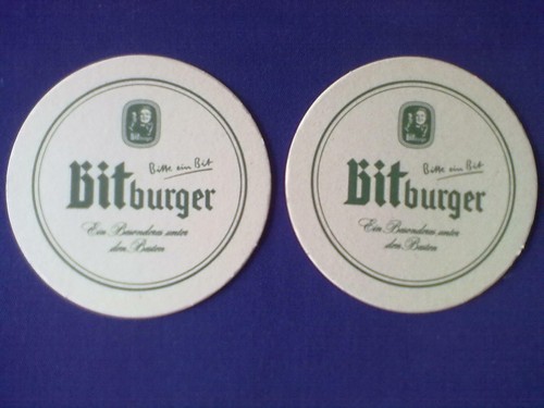 Zwei bierdeckel bitburger - zwei,