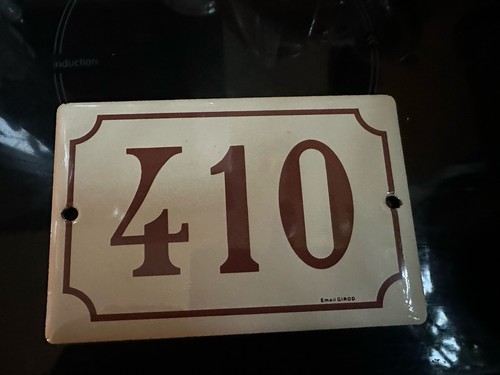 Hausnummer 410