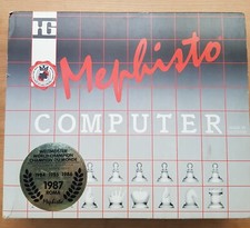 Schachcomputer Mephisto Mondial II mit Adapter 5001/5002 in sehr gutem Zustand