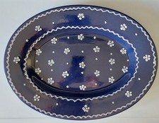 RARITÄT! GMUNDNER KERAMIK, Dirndl-Blau,1 Platte oval (435/2 1/2) mit Fahne,NEU !