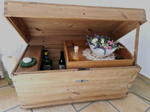 Antike holztruhe schatztruhe - antike, /schatztruhe