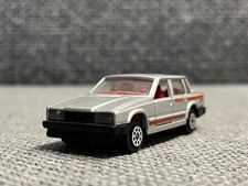 Majorette Volvo 760 GLE 1:61 1:64 Diecast Modellauto Silber No 230
