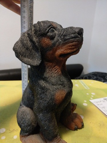 Rottweiler welpe aus polyresin - welpe,