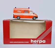Herpa 1:87 MB Sprinter Feuerwehr RTW Feuerwehr Frankfurt am Main