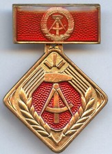 DDR -  MEDAILLE AKTIVIST DER