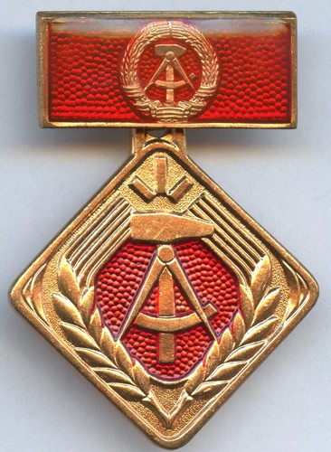 Ddr medaille aktivist der - -,