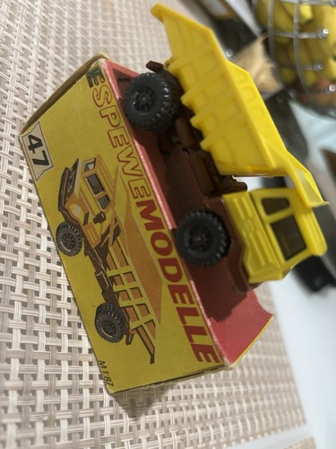 Espewe modell - modell, –