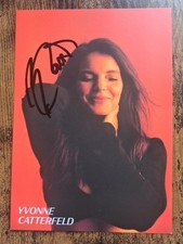 Autogrammkarte "YVONNE CATTERFELD" (Autograph, Signature)