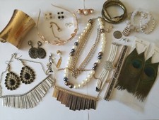 Neu! 28teiliges Schmuckset Ohrringe Armbänder Ketten Ohrklemmen Armreif Perlen