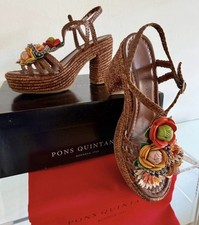 Pons Quintana Sandalen mit Blumenverzierung Farbe Cognac Gr. 39