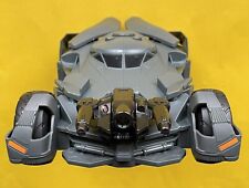 BATMOBIL + LIGHT Batman TOY Animated Series Tumbler DC Figur SUPER Heroes no OVP