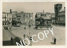 Foto WK II Stadt Platz Ruinen Zerstörung Eisenpavillon France (?) B 1.43