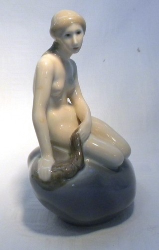 Royal copenhagen little - royal,