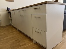 Vier Unterschränke (mit Türen Und Schubladen) Von Ikea