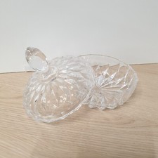 Bonbon-Schale mit Deckel aus