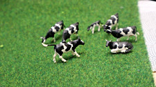 Kühe Spur H0 7 Stück  Analgenrückbau schwarz weiß Kälbchen Modelleisenbahn Kuh 